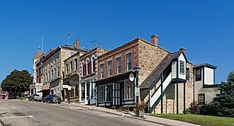 Local businesses in High Street, Mineral Point, Wisconsin. Image credit: JeremyA via Wikimedia Commons.