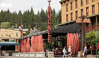 Afternoon sunlight shines on historic downtown Truckee. Image credit: Shutterstock/Matt Gush