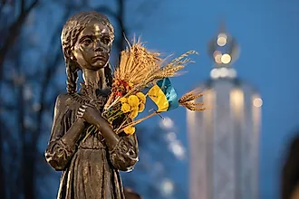 Monument to victims of Holodomor in Ukraine. Image by Drop of Light via Shutterstock.com