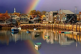 Historic gallery on Bearskin Neck in downtown Rockport, Massachusetts. Editorial credit: Wangkun Jia / Shutterstock.com