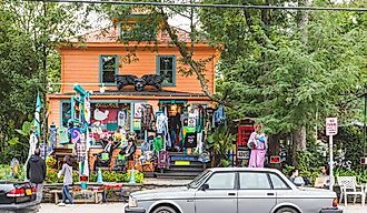 Street and storefront in the village of Woodstock, New York. Editorial credit: solepsizm via Shutterstock