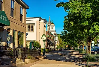 Downtown Granville, Ohio. Image credit Kenneth Sponsler via Shutterstock