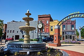 The charming downtown of Huntington, Indiana.