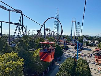 A scenic chairlift passes between the many major roller coasters of Cedar Point. Image credit: Andrew Douglas