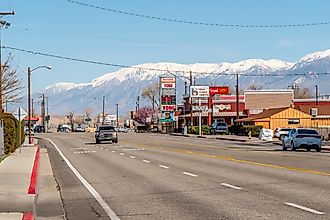 Street view in Bishop, California. Image credit: 4kclips / Shutterstock.com.