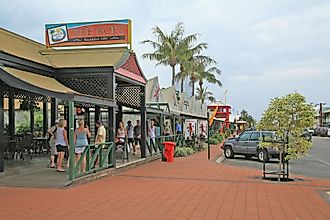 Street view of Broome, Western Australia. By W. Bulach, CC BY-SA 4.0, Wikimedia Commons.