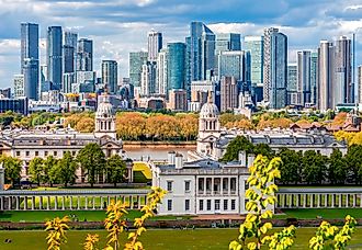 Canary Wharf skyscrapers seen from Greenwich park, London, UK