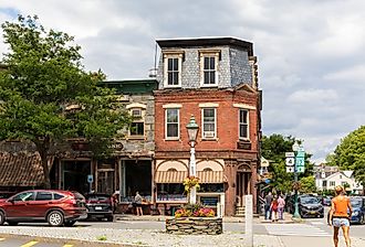 Downtown Woodstock, Vermont. Image credit hw22 via Shutterstock