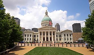 Old Courthouse St. Louis. Editorial credit: 4kclips / Shutterstock.com