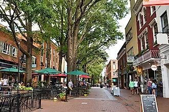 Charlottesville, Virginia: Downtown Mall. Image credit MargJohnsonVA via Shutterstock