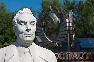 Marble bust of Leonid Ilyich Brezhnev in Moscow. Image credit: wolffpower / Shutterstock.com.
