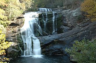 Bald River Falls outside Tellico Plains, Tennessee. By MelvinChua - Own work, CC BY-SA 3.0, Wikimedia Commons