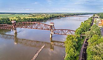 The Katy Trail Railroad Bridge in Boonville, Missouri. Shutterstock.com