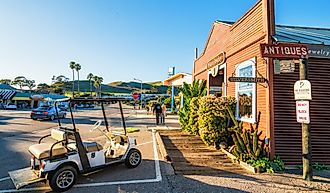 Downtown street in Cayucos, California. Image credit HannaTor via Shutterstock