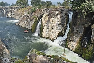 Hogenakkal Falls in the Kaveri River. Editorial credit: ELAMARAN ELAA PHOTOGRAPHY / Shutterstock.com