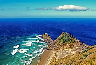 Pacific ocean meets Tasman sea, Cape Reinga, New Zealand.