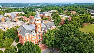 Tillman Hall on the Clemson University campus in Clemson, South Carolina.  Editorial credit: Chad Robertson Media / Shutterstock.com