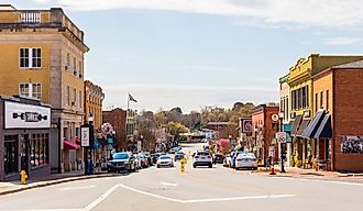 Wide Angle view to the south down Main Street in Belmont, North Carolina. Editorial credit: Nolichuckyjake / Shutterstock.com