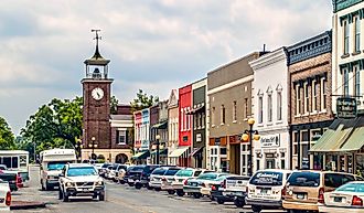 A view looking down Front Street in Georgetown, South Carolina. Image credit: Andrew F. Kazmierski / Shutterstock.com.