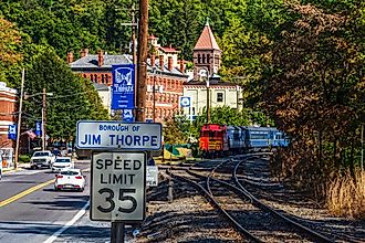 Railroad tracks along Route 209 lead into Scenic Jim Thorpe in Pennsylvania, via Andrew F. Kazmierski / Shutterstock.com