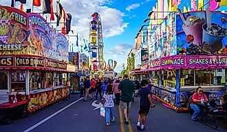 People roam the main streets of the town during the annual New Holland Farmers Fair. Editorial credit: George Sheldon / Shutterstock.com