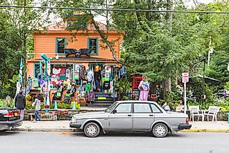 Storefront in Woodstock, New York, via solepsizm / Shutterstock.com