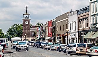 Front Street with shops and the old clock tower in Georgetown, South Carolina. Image credit Andrew F. Kazmierski via Shutterstock