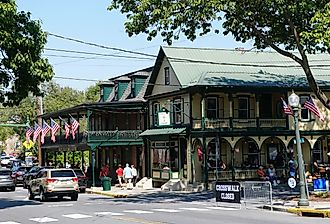 Downtown street in Lititz, Pennsylvania. Image credit Khairil Azhar Junos via Shutterstock