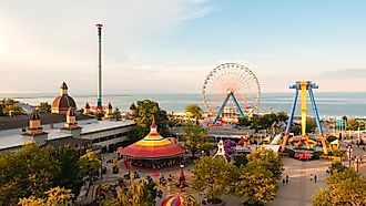 View from the Sky Ride at Cedar Point in Sandusky, Ohio. Image credit: Amp.pan / Shutterstock.com.