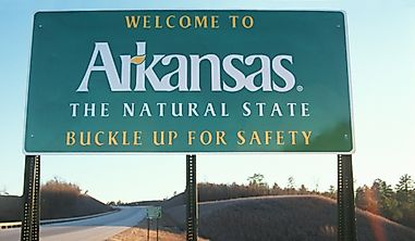 Which States Border Arkansas?