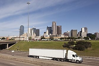 The Largest Trucking Companies in the US