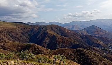 Which Is The Oldest Mountain Range In The World?