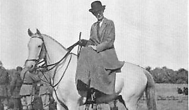 Gertrude Bell: Explorers of the World
