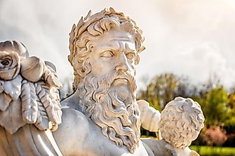 10 Famous Greek Gods and Goddesses