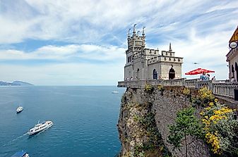 10 Magnificent Monuments Built In The Name Of Love