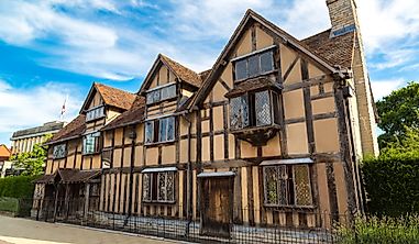 Which Town Is The Birthplace Of William Shakespeare?