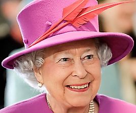 10 Rules That Queen Elizabeth Must Follow As The Monarch