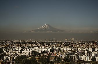 Where Does The Mountain Pico De Orizaba Rise?