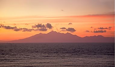 Where Is The Lombok Strait?