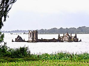 The Story Behind India’s Famous Submerged Church