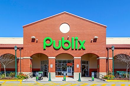 Publix is one of the largest private companies in the country. Editorial credit: JHVEPhoto / Shutterstock.com.