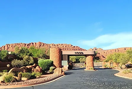 The entrance to Entrada at Snow Canyon, a luxury golf course and resort in St. George, Utah. Editorial credit: DM U / Shutterstock.com
