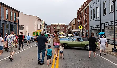 Elizabethtown, Kentucky. Editorial credit: Brian Koellish / Shutterstock.com