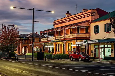 Historical Great Central Hotel building at sunset in Glen Innes, New South Wales. Editorial credit: Alex Cimbal / Shutterstock.com