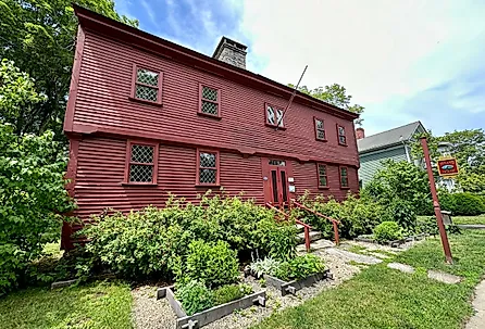 Hyland House in Guilford, Connecticut. Editorial credit: Rachel Rose Boucher / Shutterstock.com