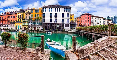 Peschiera del Garda in beautiful lake Lago di Garda, Verona (Credit: Freesurf via Shutterstock)
