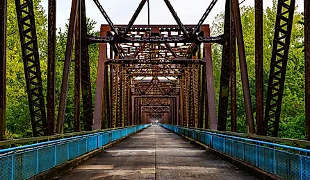 Image of the old Chain of Rocks Bridge in Missouri.