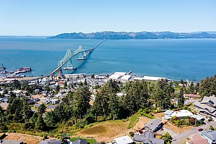 Aerial view of Astoria, Oregon. Image credit: Hrach Hovhannisyan / Shutterstock.com
