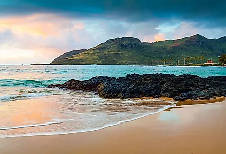 Sunrise on Kalapaki Beach and Nawiliwilii Bay, Lihue, Kauai, Hawaii, USA