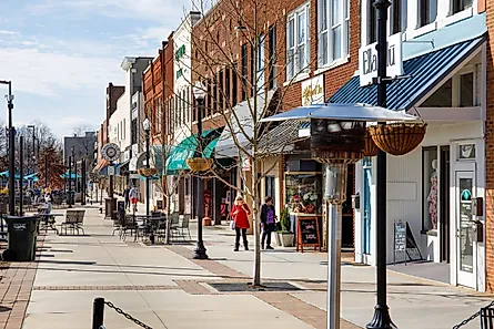Downtown Hickory, North Carolina, via J. Michael Jones / Shutterstock.com